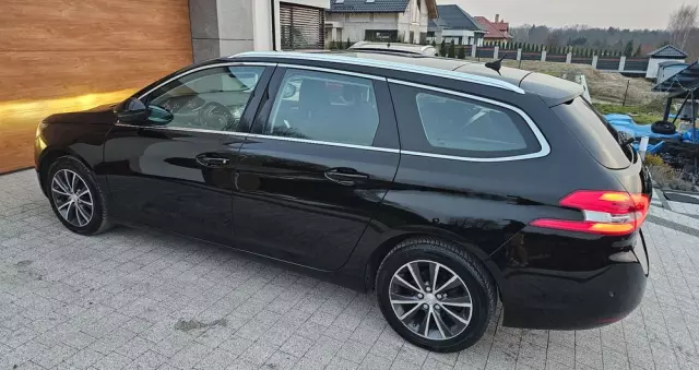 PEUGEOT 308 SW BlueHDi 120 Stop & Start Allure