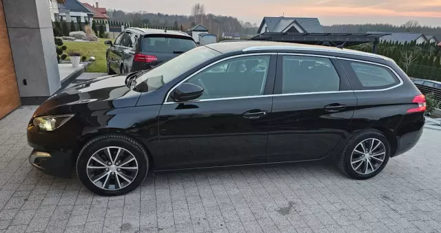 PEUGEOT 308 SW BlueHDi 120 Stop & Start Allure