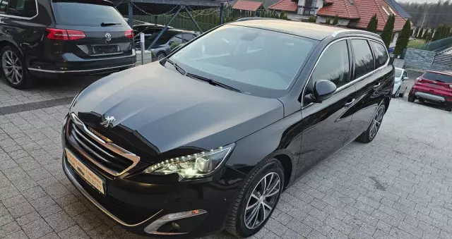 PEUGEOT 308 SW BlueHDi 120 Stop & Start Allure