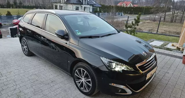 PEUGEOT 308 SW BlueHDi 120 Stop & Start Allure