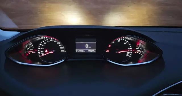 PEUGEOT 308 SW BlueHDi 120 Stop & Start Allure