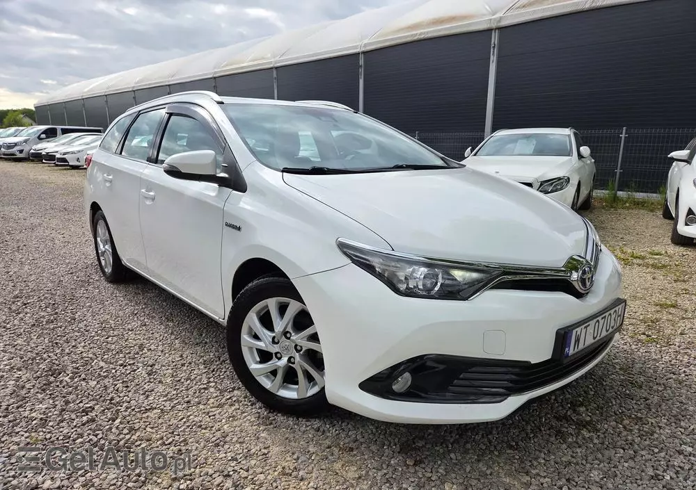 TOYOTA Auris 1.8 VVT-i Hybrid Automatik Touring Sports Edition
