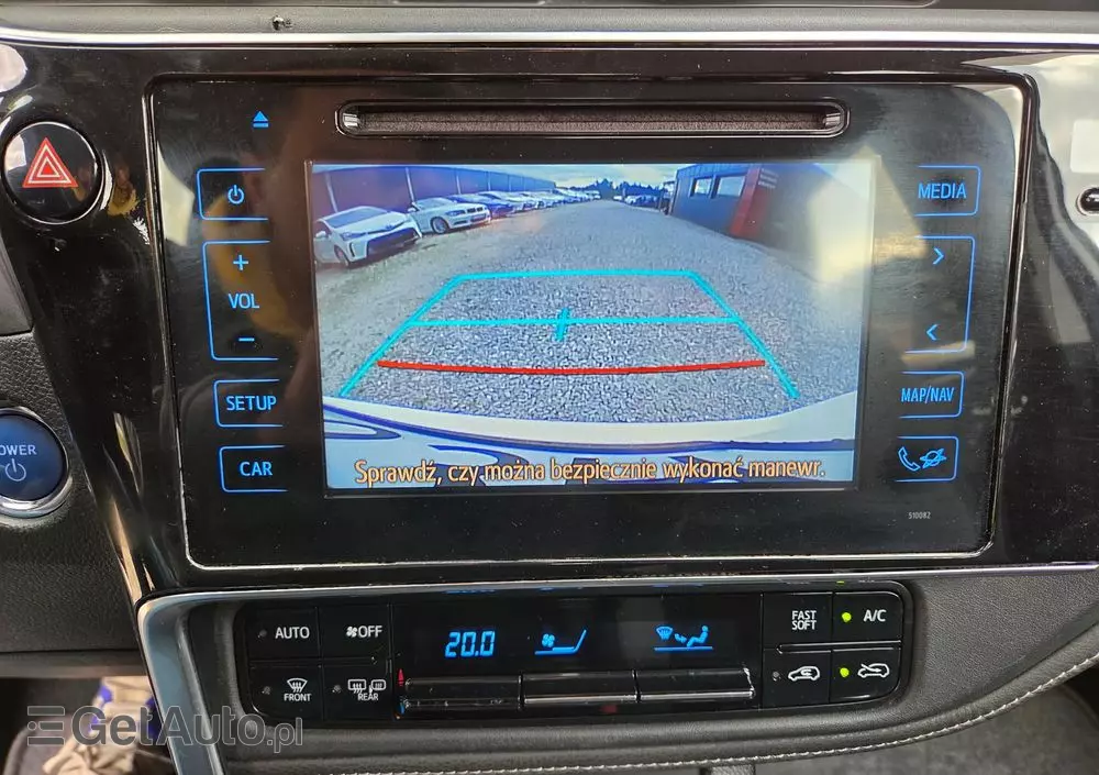 TOYOTA Auris 1.8 VVT-i Hybrid Automatik Touring Sports Edition