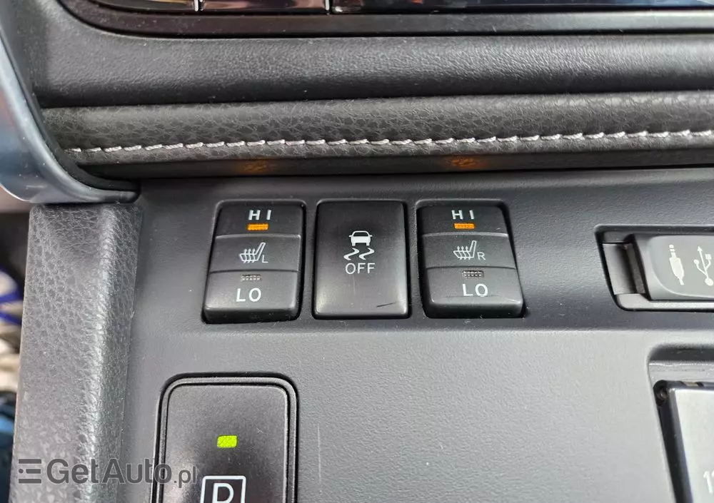 TOYOTA Auris 1.8 VVT-i Hybrid Automatik Touring Sports Edition