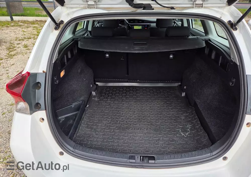 TOYOTA Auris 1.8 VVT-i Hybrid Automatik Touring Sports Edition