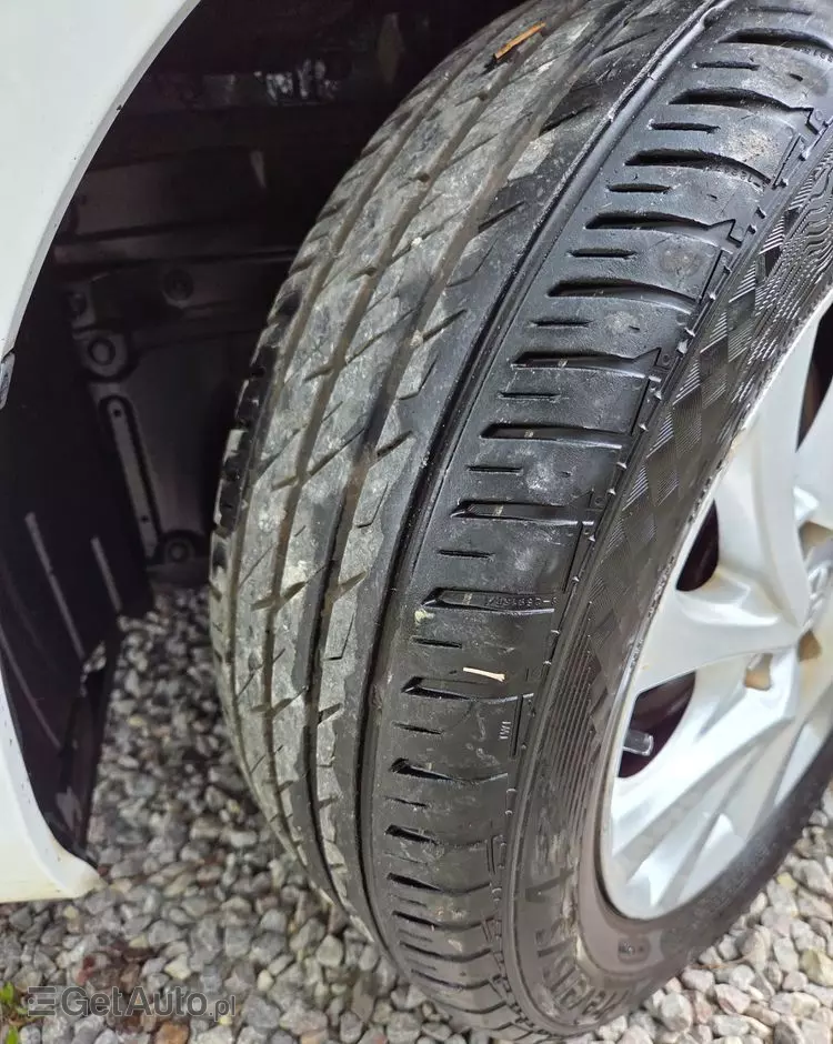 TOYOTA Auris 1.8 VVT-i Hybrid Automatik Touring Sports Edition