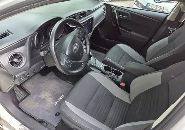 TOYOTA Auris 1.8 VVT-i Hybrid Automatik Touring Sports Edition