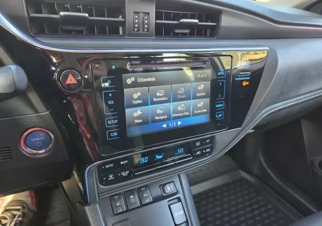 TOYOTA Auris 1.8 VVT-i Hybrid Automatik Touring Sports Edition