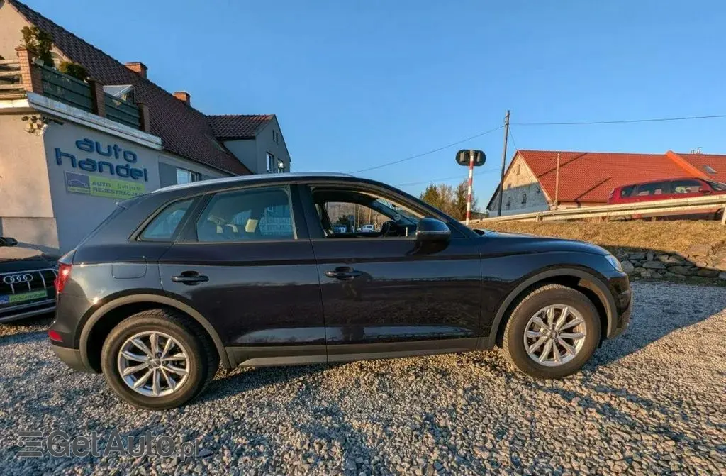 AUDI Q5 