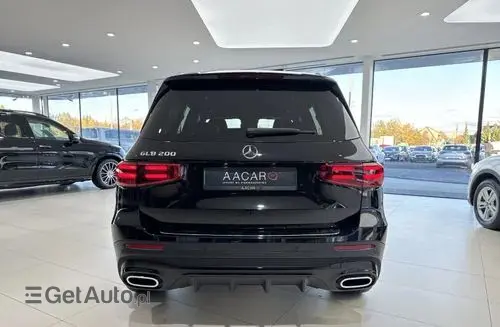 MERCEDES-BENZ GLB 