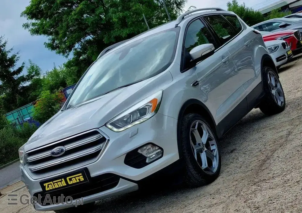 FORD Kuga 1.5 EcoBlue TITANIUM