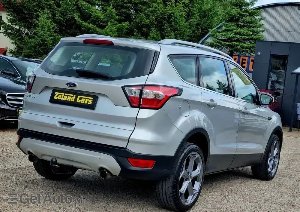 FORD Kuga 1.5 EcoBlue TITANIUM