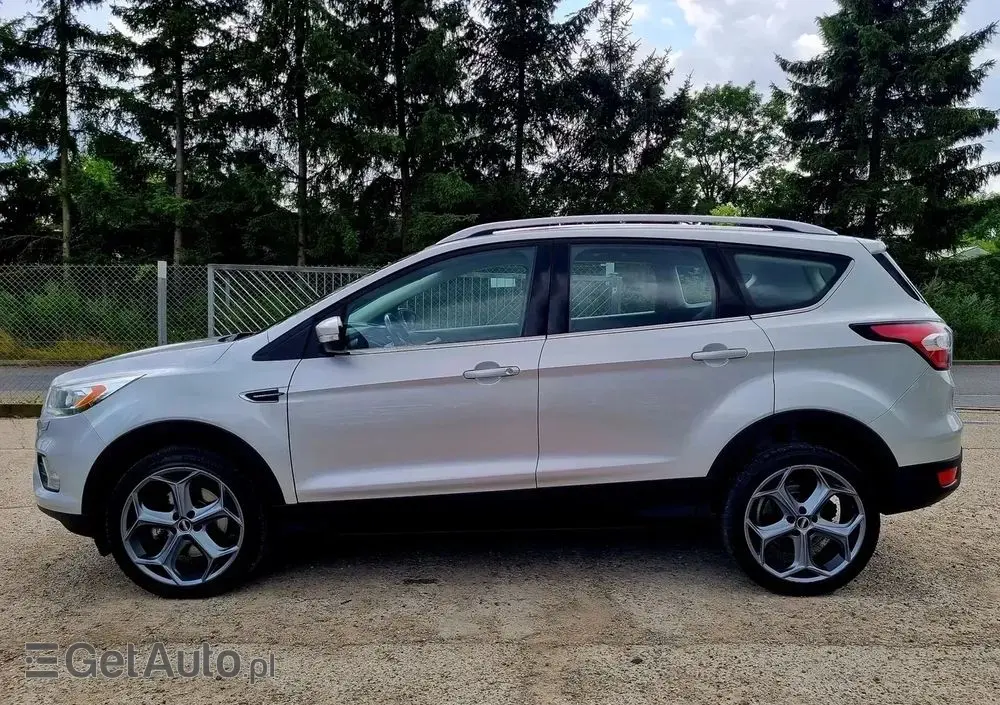 FORD Kuga 1.5 EcoBlue TITANIUM