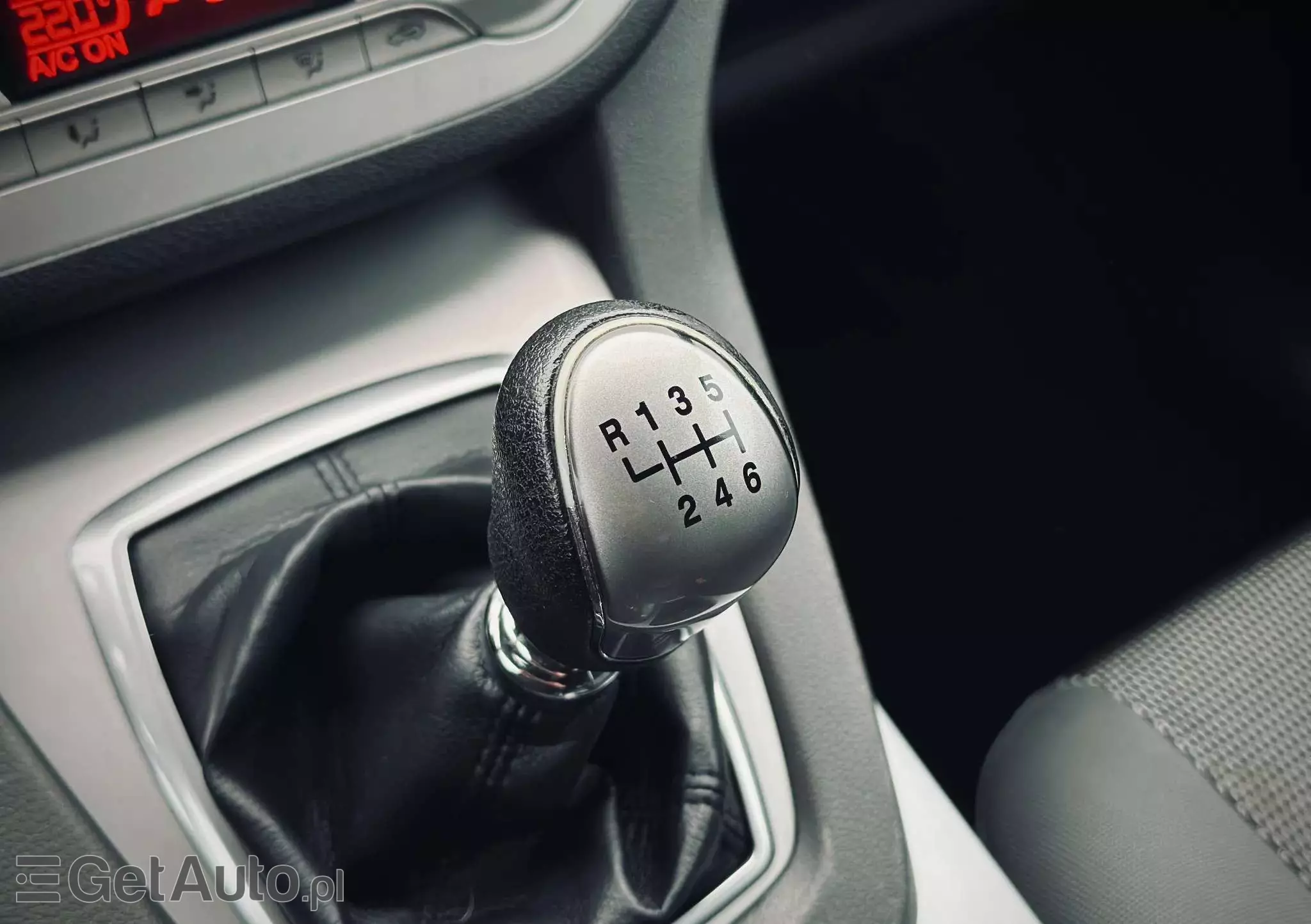 FORD Kuga 2.0 TDCi 2x4 Trend