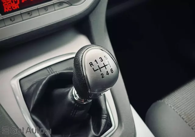 FORD Kuga 2.0 TDCi 2x4 Trend