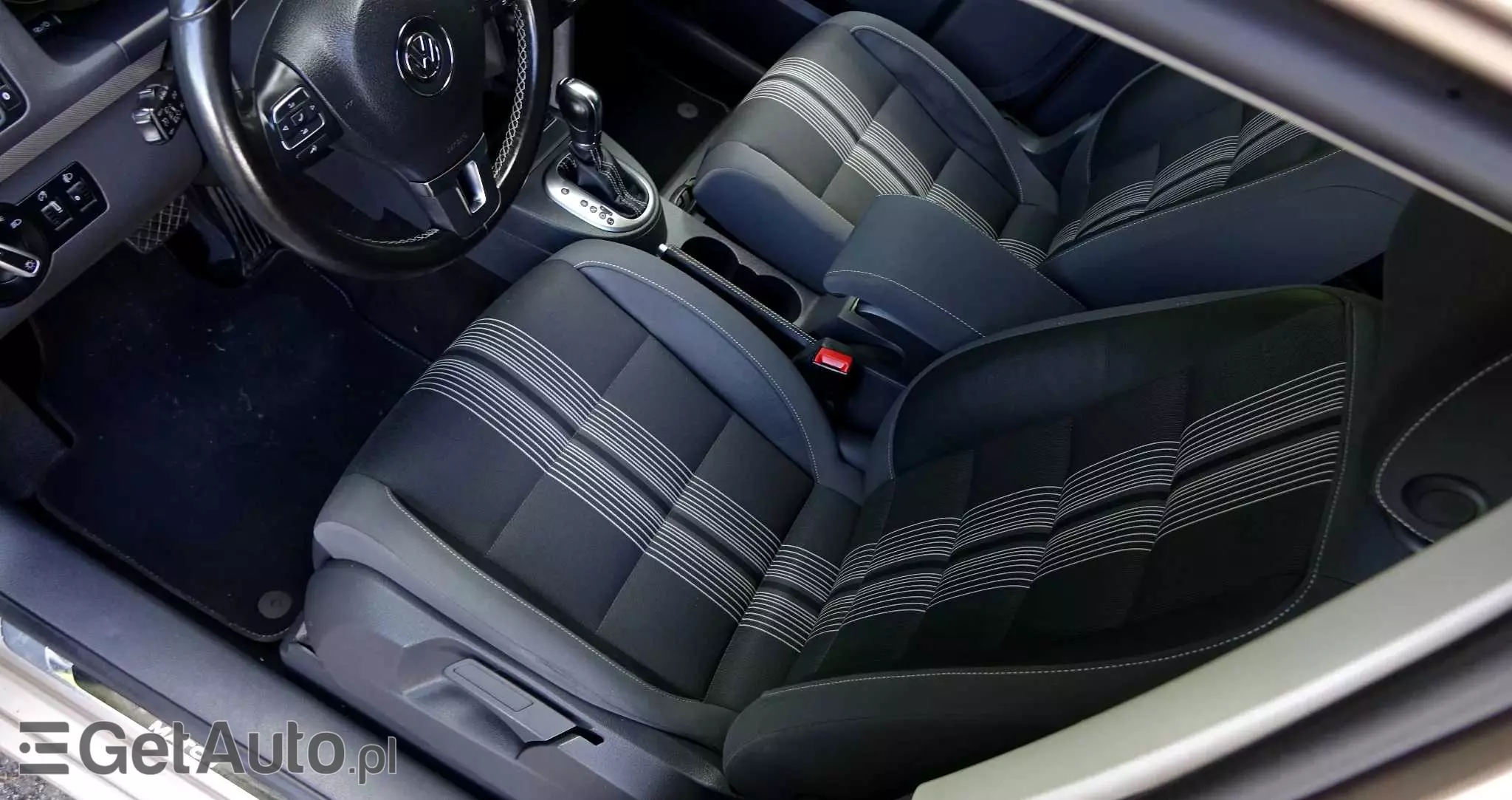 VOLKSWAGEN Touran 1.6 TDI DPF BlueMotion Technology DSG MATCH