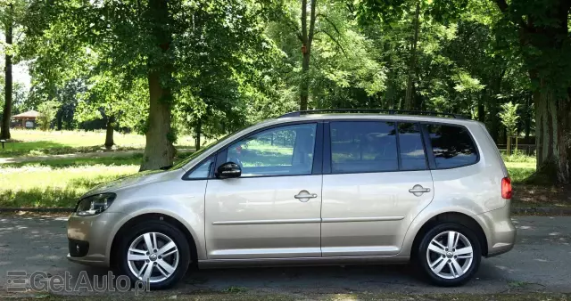 VOLKSWAGEN Touran 1.6 TDI DPF BlueMotion Technology DSG MATCH