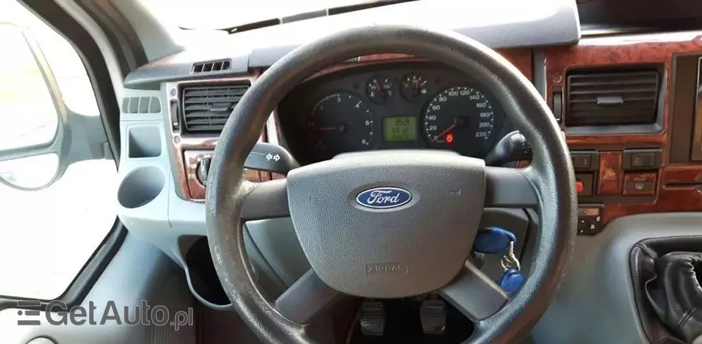 FORD Tourneo 