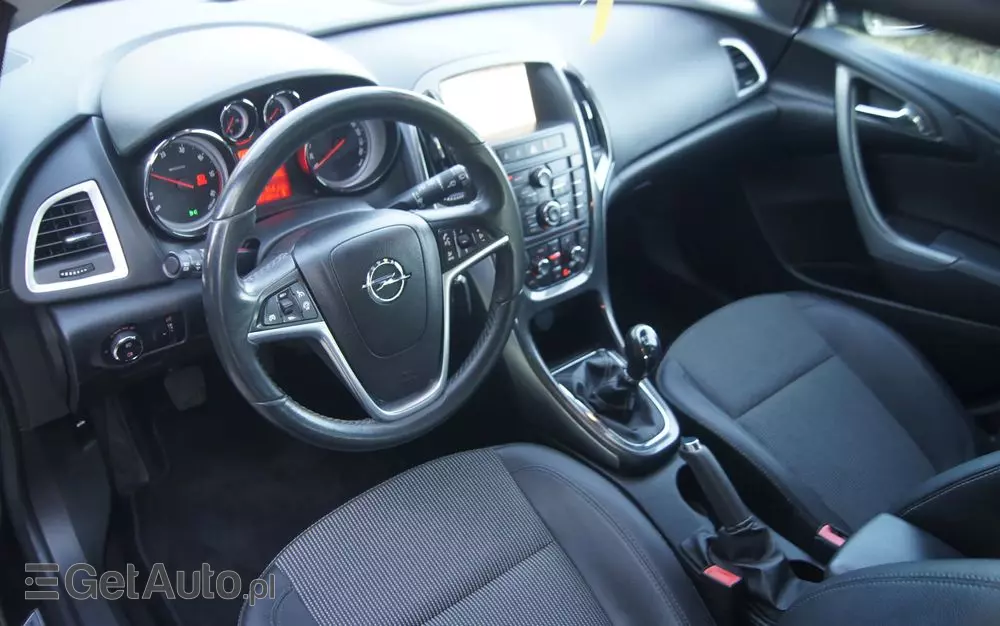OPEL Astra 1.7 CDTI DPF Cosmo
