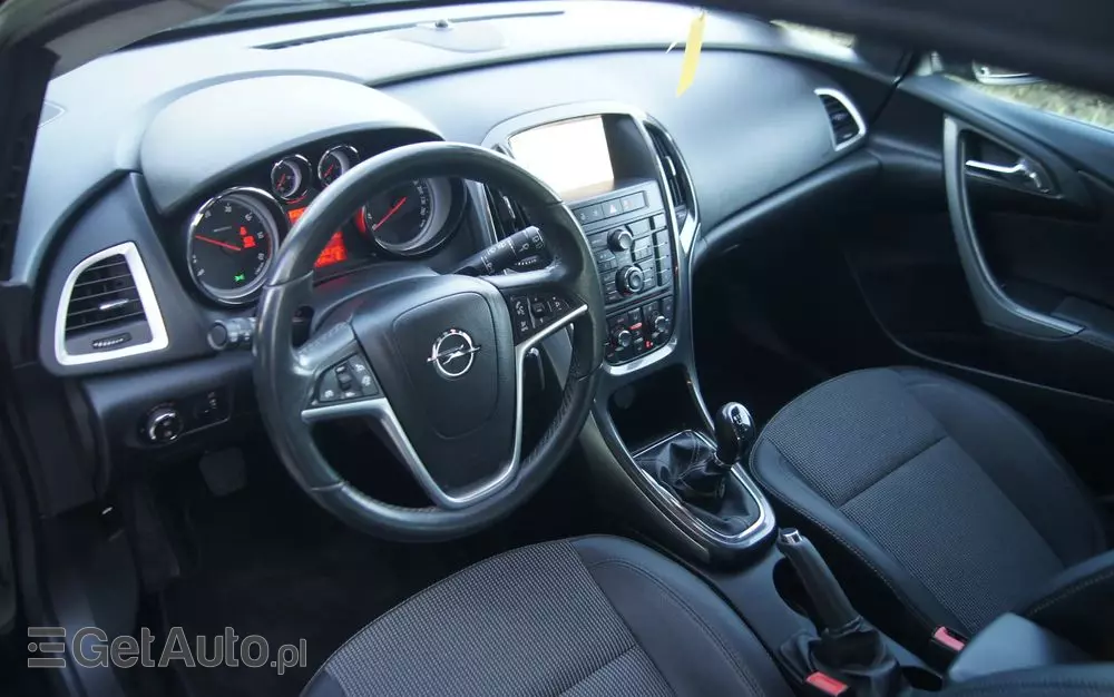 OPEL Astra 1.7 CDTI DPF Cosmo
