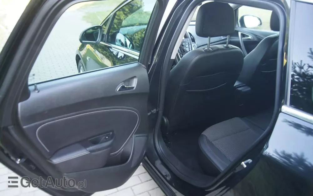 OPEL Astra 1.7 CDTI DPF Cosmo