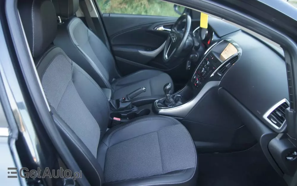 OPEL Astra 1.7 CDTI DPF Cosmo