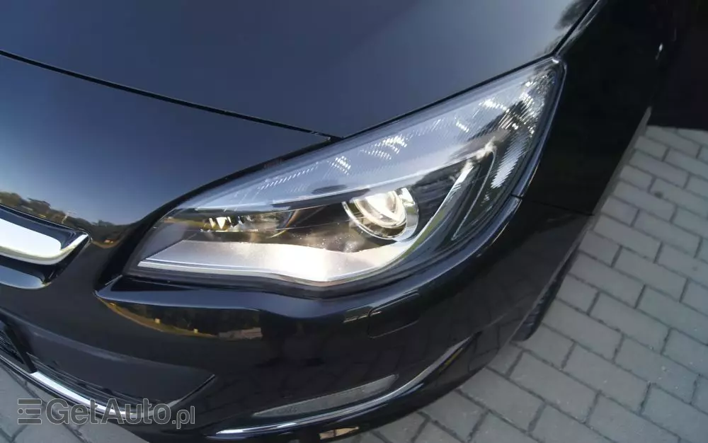 OPEL Astra 1.7 CDTI DPF Cosmo