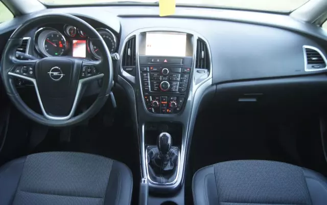 OPEL Astra 1.7 CDTI DPF Cosmo