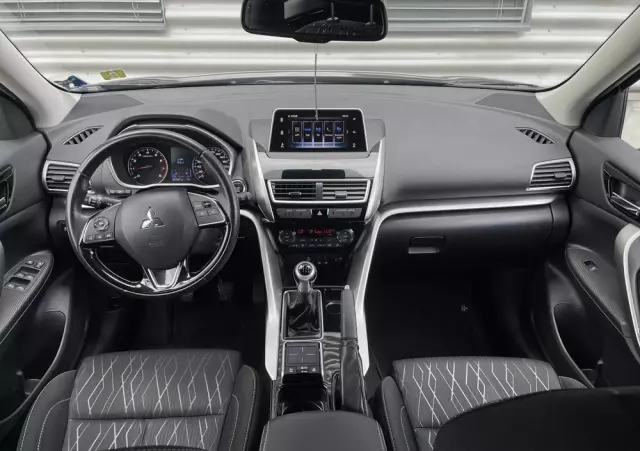 MITSUBISHI Eclipse Cross 1.5 T-MIVEC (ClearTec) 2WD Active