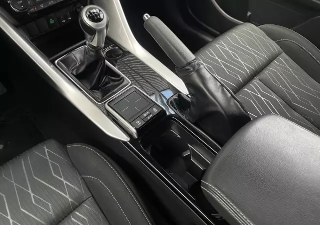 MITSUBISHI Eclipse Cross 1.5 T-MIVEC (ClearTec) 2WD Active