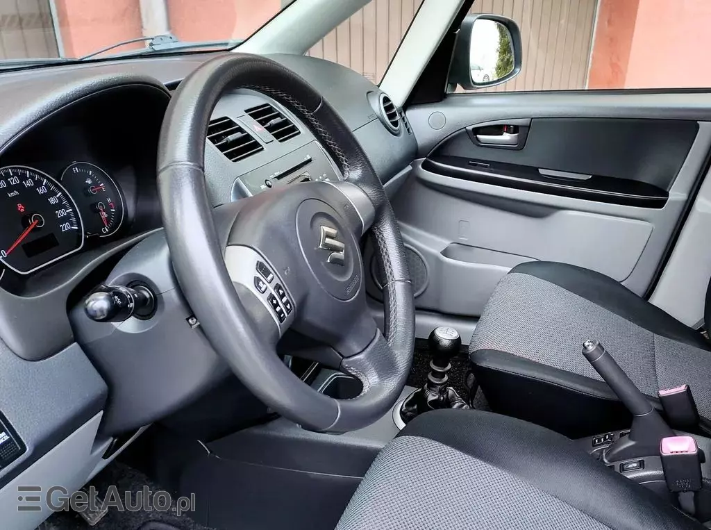 SUZUKI SX4 