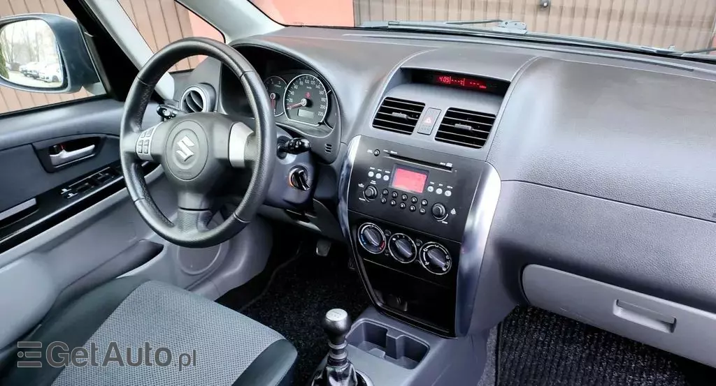 SUZUKI SX4 