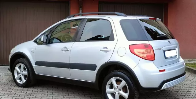 SUZUKI SX4 