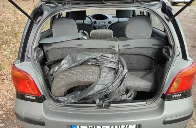 TOYOTA Yaris 