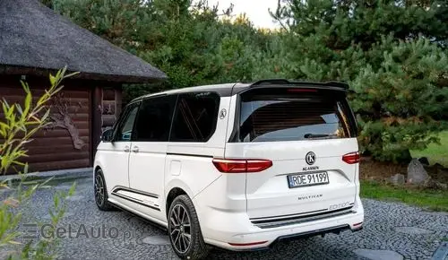 VOLKSWAGEN Multivan 