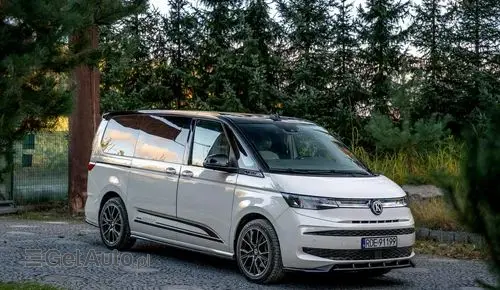 VOLKSWAGEN Multivan 