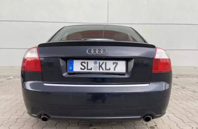 AUDI A4 