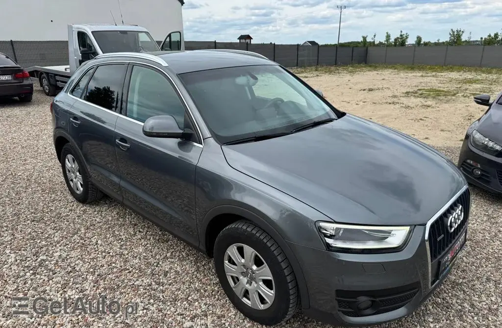 AUDI Q3 