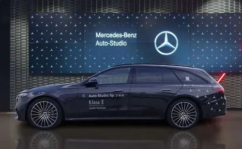 MERCEDES-BENZ Klasa E 