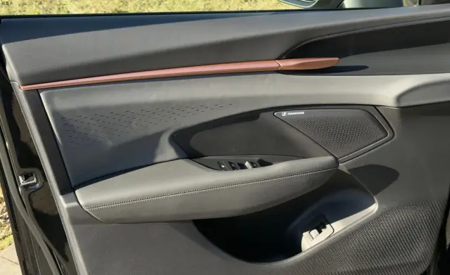 CUPRA Terramar 1.5 eTSI DSG Tribe Edition