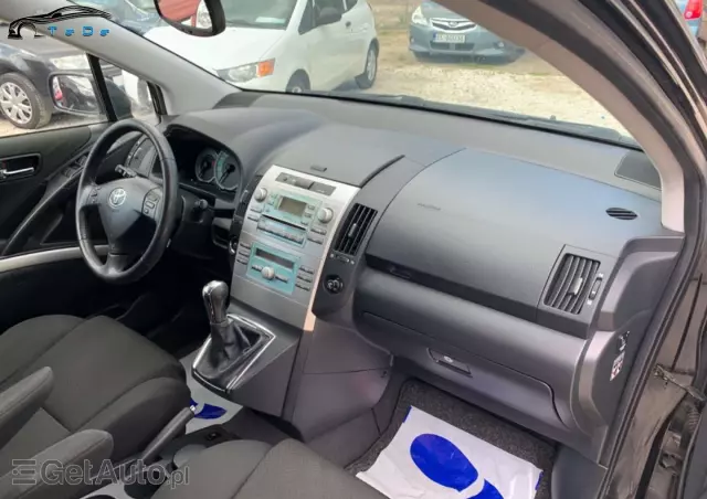 TOYOTA Corolla Verso Prestige