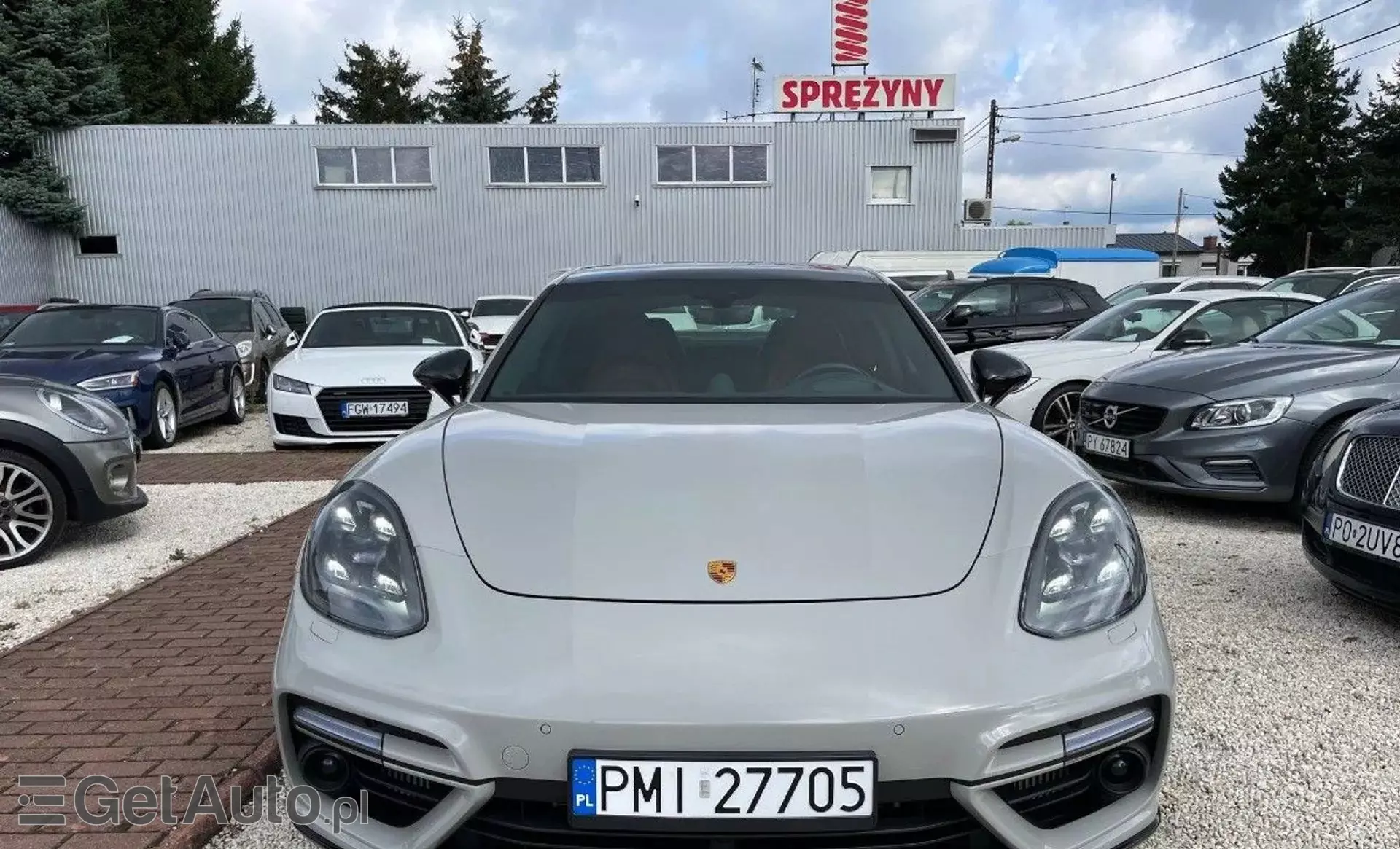 PORSCHE Panamera 