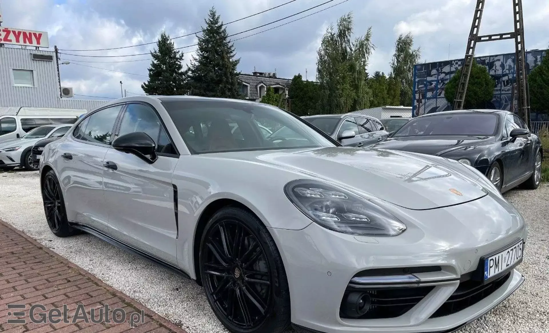 PORSCHE Panamera 
