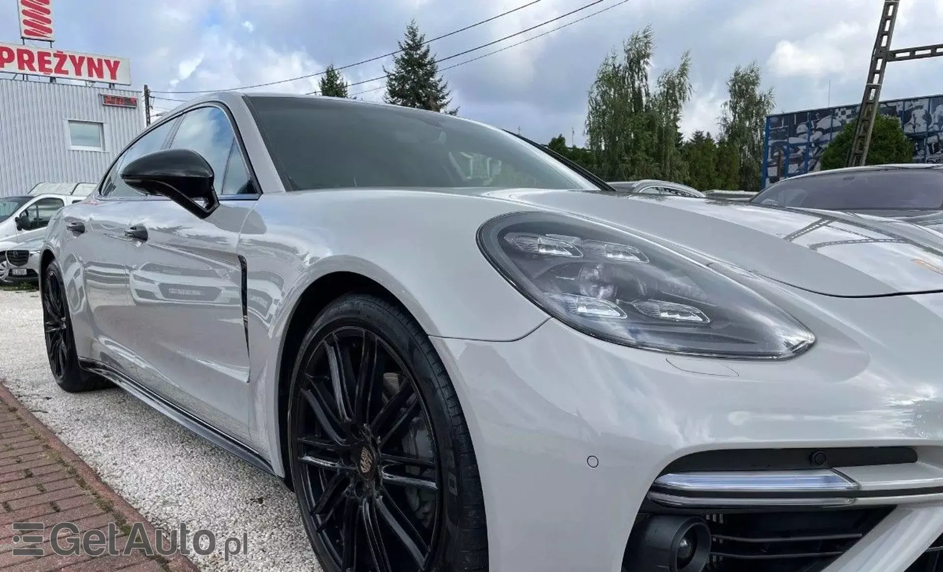 PORSCHE Panamera 