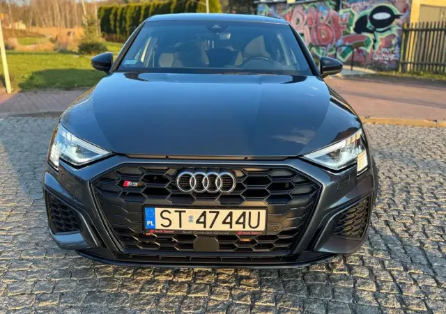 AUDI S3 