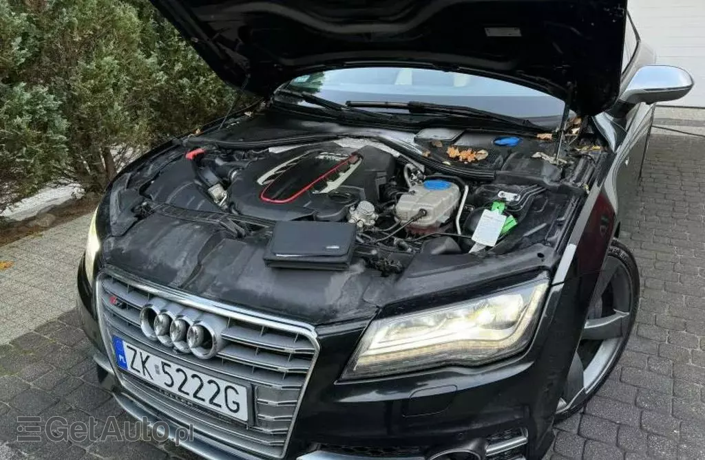 AUDI S7 