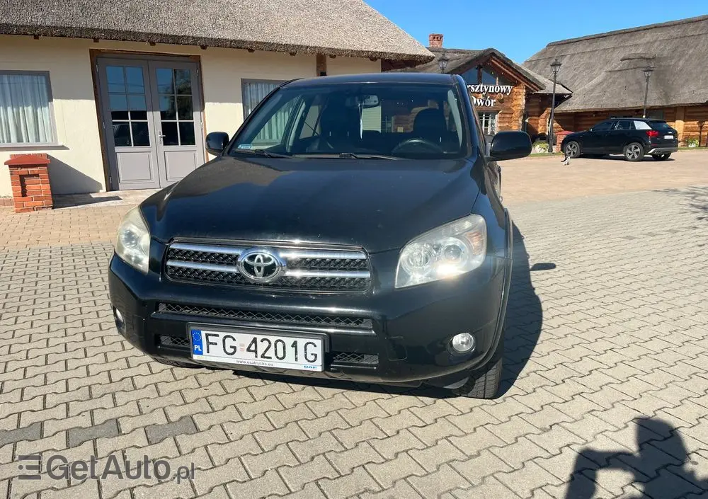 TOYOTA RAV4 2.2 D-4D X
