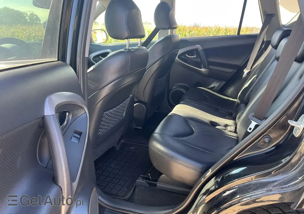 TOYOTA RAV4 2.2 D-4D X