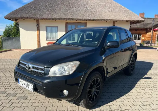 TOYOTA RAV4 2.2 D-4D X