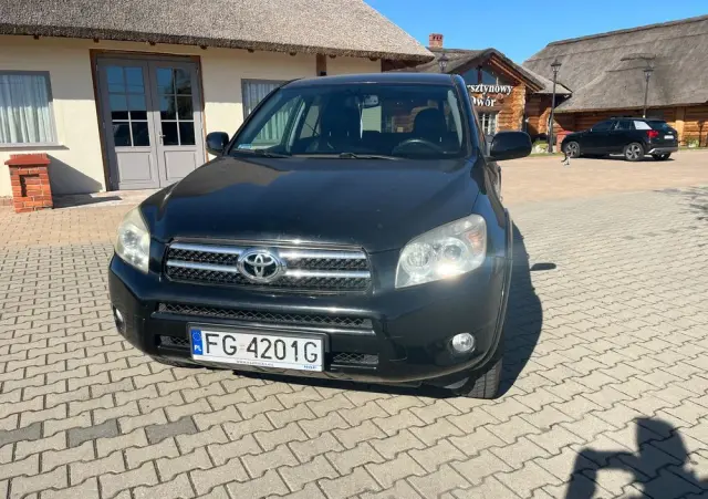 TOYOTA RAV4 2.2 D-4D X